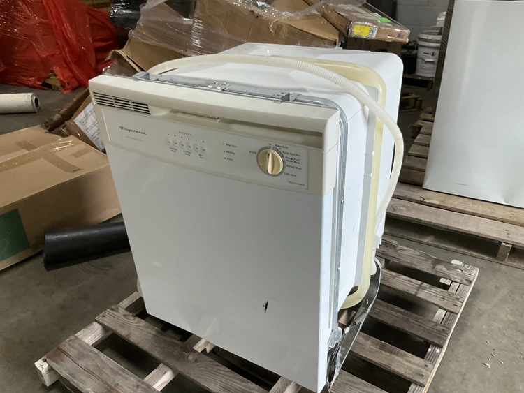 Used FRIGIDAIRE FDB700BFS0 Dishwashers Michigan US | Miedema Asset Management Group #1320353