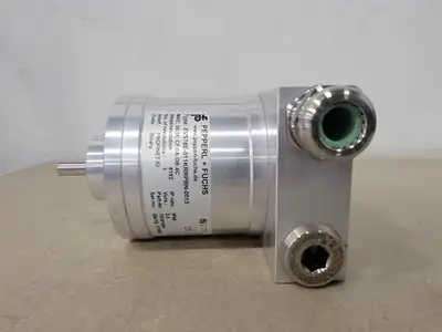 NEW PEPPERL+FUCHS 70101899