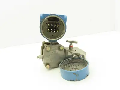 Rosemount M-618SCT316SS 1151GP7E22B1 Pressure Transmitter 45VDC 300 PSI & Valve