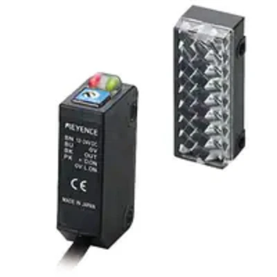 Keyence PZ-M63P Square Retro-Reflective M12 Connector Type, PNP [New]