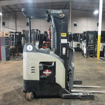 USED 2019 CROWN RR5725-45