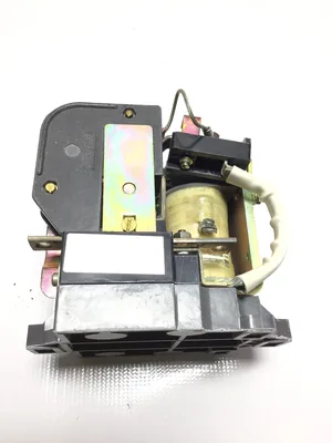 Cutler Hammer ME120C Contactor 125VDC