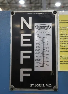 4.5 TON NEFF 4 POST HYDRAULIC PRESS