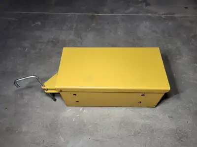 Tool Box 23" x 10" x 10"