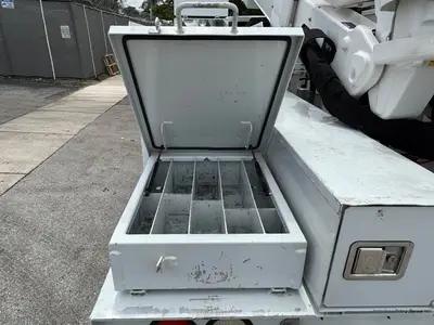 Used 2017 ALTEC AT41M Bucket (boom) trucks Florida US | Truck and Van Outlet #1509184