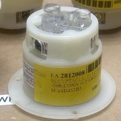 NEW Leviton L7-20