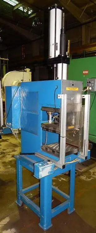 Used _UNKNOWN_ _UNKNOWN_ Air Presses | D & D Industries #438264