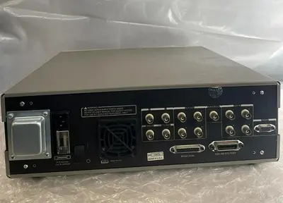 STANFORD RESEARCH INSTRUMENTS SR830 DSP LOCK-IN AMPLIFIER