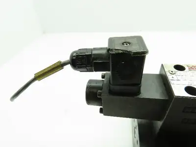 MOOG CCE50C11WX06  Hydraulic Proportional Cartridge Solenoid Valve 2-Way  Sz 50