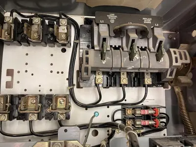 Used ALLEN BRADLEY 2106B-BAB-6P-24R Starters | Surplus Asset Holdings #1204918