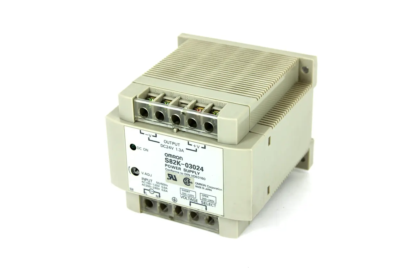 USED OMRON S82K-03024