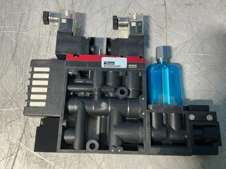 Used PARKER MC72S25HSZSC4BPN Vacuum Pumps Ohio US | HGR 24 #1345386