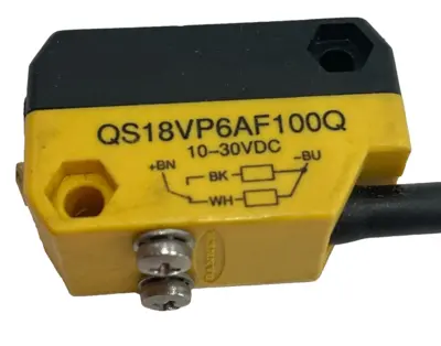 NEW BANNER ENGINEERING QS18VP6AF100Q PHOTOELECTRIC SENSOR LOT OF 2