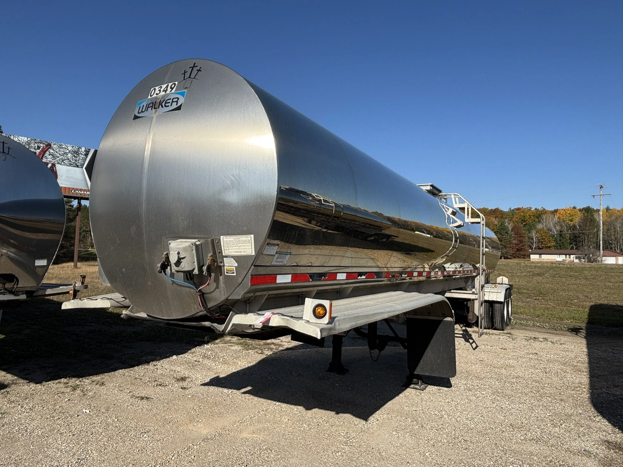 Used 2017 WALKER MILK TANKER TRAILER Tanker Trailers Michigan US | Miedema Asset Management Group #1709476