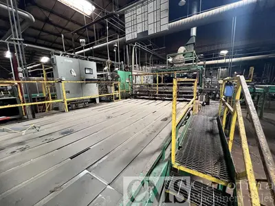 USED GLOBE PLAYWOOD LAYUP LINE AND GLOBE PRESS