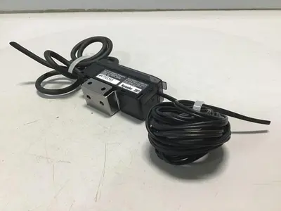 USED KEYENCE CORP LV-21A
