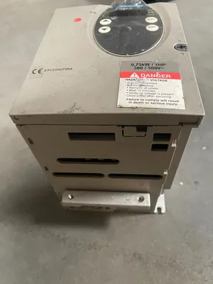 Schneider Telemecanique Altivar ATV31H075N4 1 HP 480V @1E