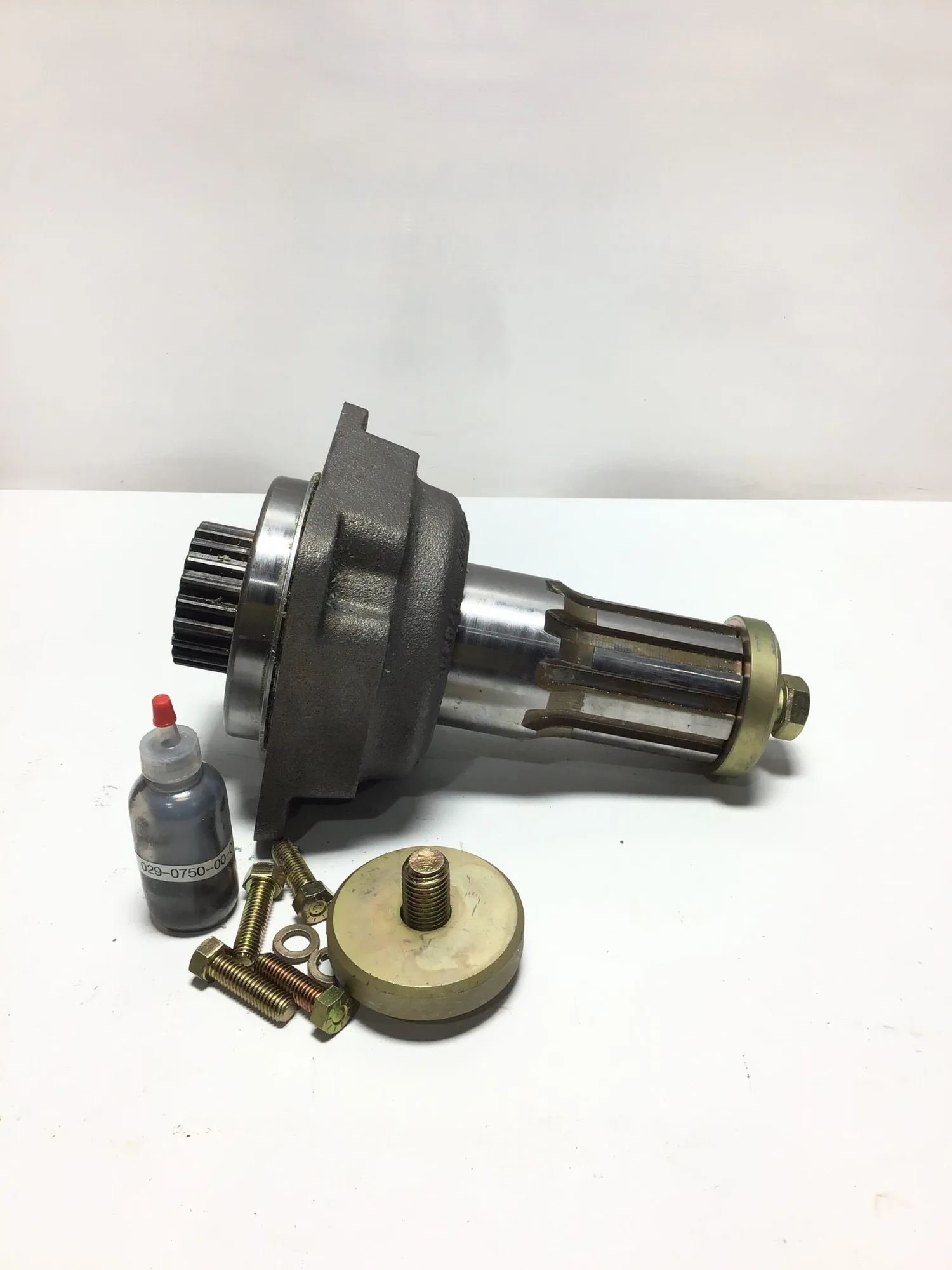 0080560 Spicer Midship Stub Spline Shaft