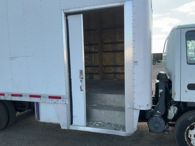 Used 2007 ISUZU 18' Box trucks Michigan US | Miedema Asset Management Group #1579183