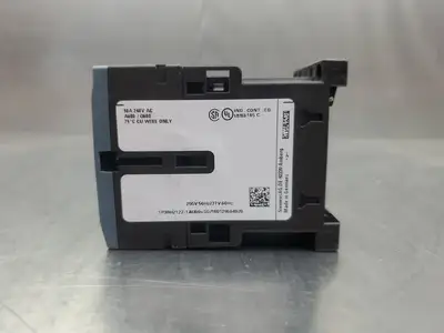SIEMENS 3RH2122-1AU60 SIRIUS CONTACTOR, 10A, 240VAC. 4C-48