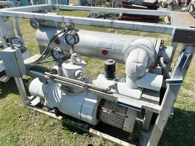 INDUSTRIAL ENGINEERING EQUIPMENT 4 kW Oil Temperature Control Unit (Sterlco Type) | Perry Equipment (6)
