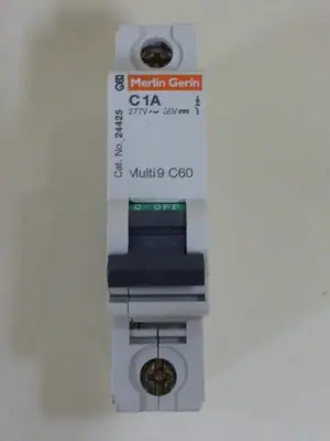 USED MERLIN GERIN 24425