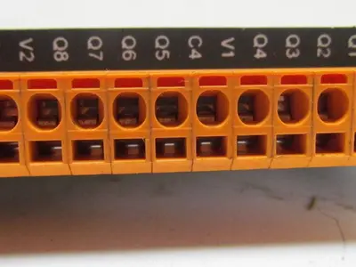 Horner HE800DIQ711C 16/12 Point Digital I/O Module 12-24VDC In 5-35VDC Out