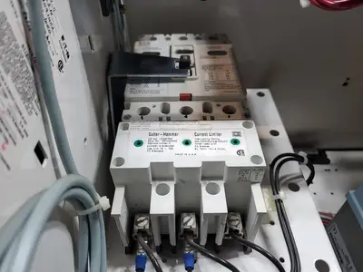 USED EATON SVX002A1-5A4N1