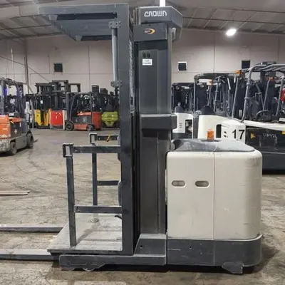 USED 2016 CROWN SP3510-30