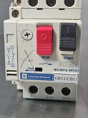 Telemecanique GV2-M06 Motor Starter W/ GV2AN11 Auxiliary Contact Loc4D14