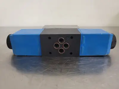 NEW EATON DG4V-3S-6C-M-FW-G5-60-EN21