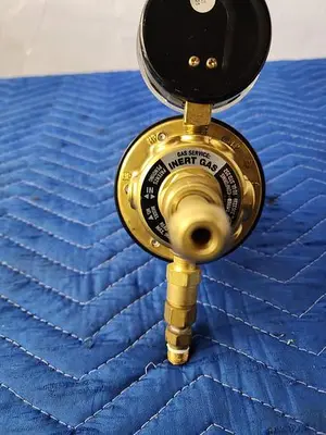 VICTOR ELC4-325-580R HEAVY DUTY INERT GAS LIQUID CYLINDER REGULATOR