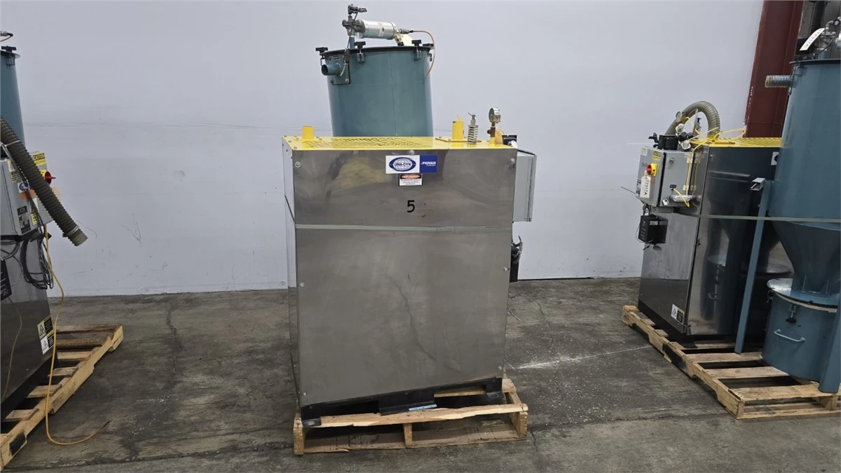 105 CFM Una-Dyn Powermax HP Pump, w/ 2" Hopper, 5 HP