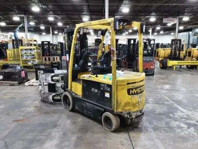 USED 2020 HYSTER E70XN-40