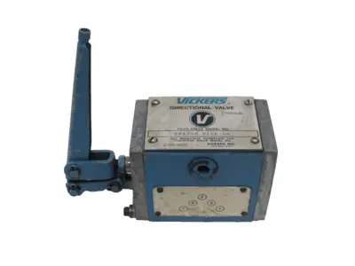 NEW VICKERS DG17S4-012C-50 VALVE 290408 DG17S4012C50