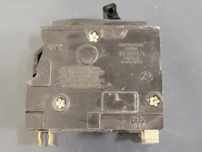 USED SQUARE D QO230