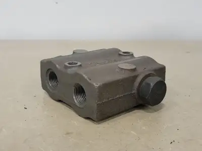 Hydraulic Block Valve 7594H, 1450 PSI