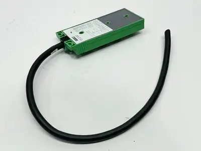 SACB-8/ 8-L- 5,0PUR | Phoenix Contact  Sensor/Actuator Box 1695168 - Used