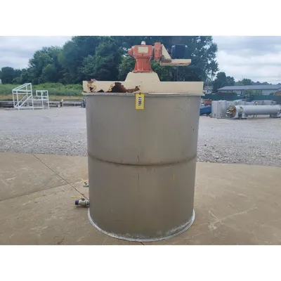 Used Industrial Air Inc. 750 Gallon Stainless Steel Vertical Mix Tank