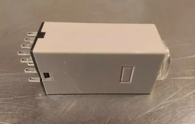 OMRON H3Y-4 TIMER MODULE 0-60 Min. 120VAC. 5C
