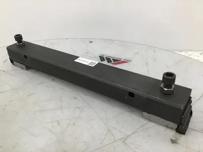 USED MILACRON VV120-7.58 / S