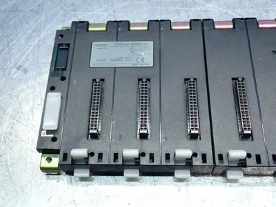USED OMRON C200HWBC081V1