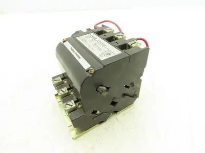 Siemens 40FP32A Contactor Motor Starter 25Hp 600VAC 3Ph 480V Coil Ser C Size 2