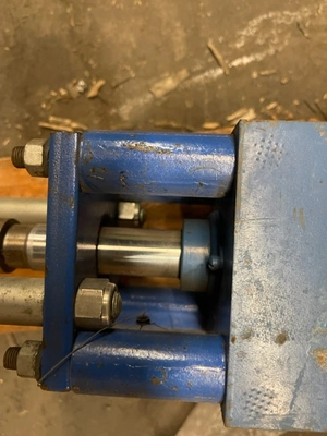 TL 3"-150 Knife gate valve with pneumatic actuator