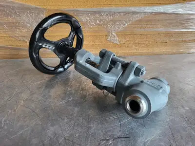 1" Class 1500 Globe Valve B16.34