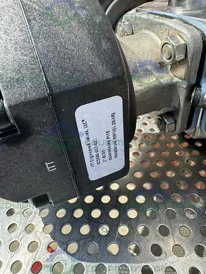USED 5 ITT PURE FLO ADVANTAGE STAINLESS STEEL DIAPHRAGM VALVE W/ 1" SANITARY FITTING