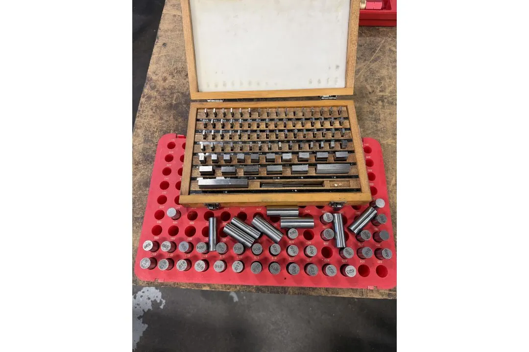 Used _UNKNOWN_ _UNKNOWN_ Gage Blocks Utah US | KD Auctions #1549536