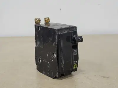 USED SQUARE D QOB215