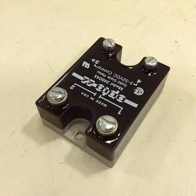 USED OPTO 22 240D45
