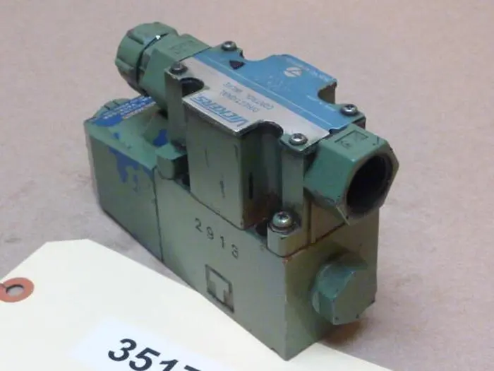 Used VICKERS DG4V-3-2AL-M-P2-B-7-50 Valves/Fittings Michigan US | Ideal Machinery #604007